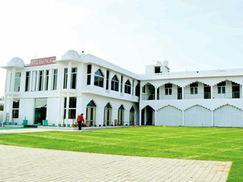 Hotel The Raj Palace Bharatpur Exterior photo